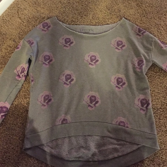 NWOT Dreamr purple rose sweatshirt.