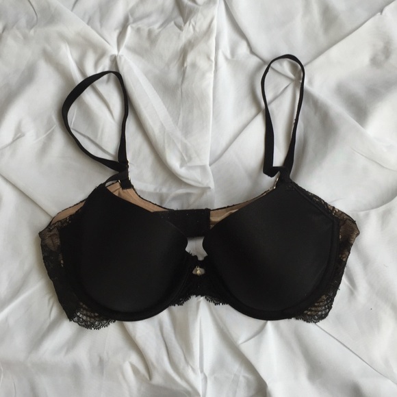 🚫sold in bundle🚫Victoria Secret Bra