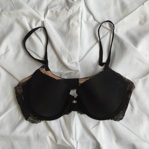 🚫sold in bundle🚫Victoria Secret Bra
