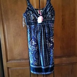 Short Spring dress Medium/ Large NEW with tags