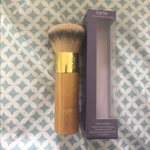Tarte "The buffer" foundation brush