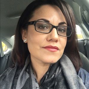 Meet your Posher, Victoria