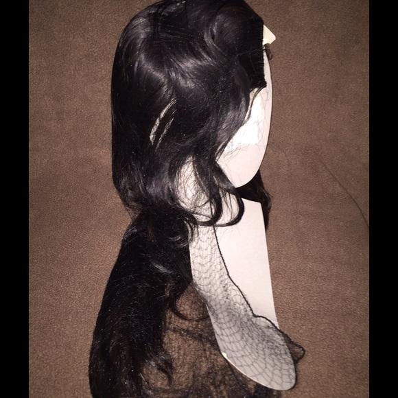 Wig - Model Model - Picture 2 of 4