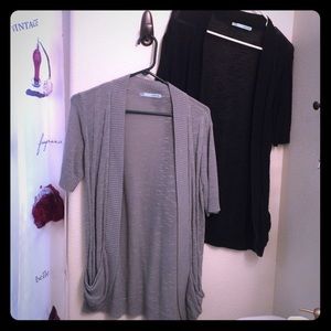 To open front short sleeve cardigan with pockets