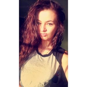 Meet your Posher, Bella