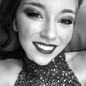 Meet your Posher, Mallory