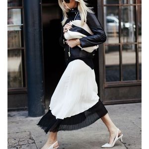 Express Black and White Pleated Skirt