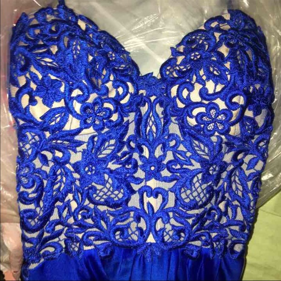 La femme royal blue prom dress - Picture 2 of 10