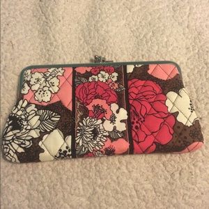 NWOT SOLD OUT Vera Bradely purse!