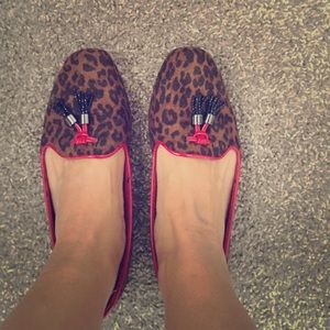 Dana Buchman red and cheetah print flats