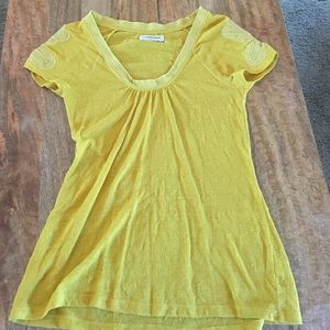 Anthro pilcro yellow tshirt