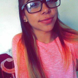 Meet your Posher, Roxana