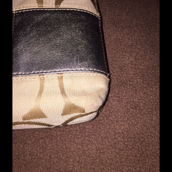 Coach Signature File Bag - Picture 4 of 4