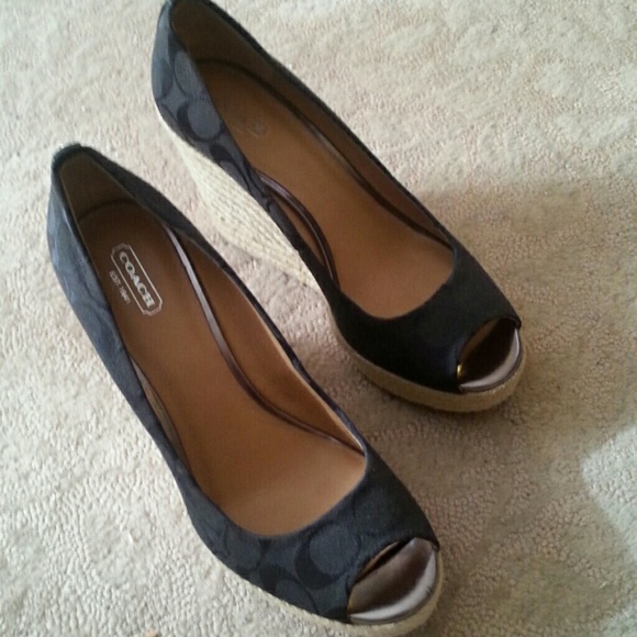 Coach wedges