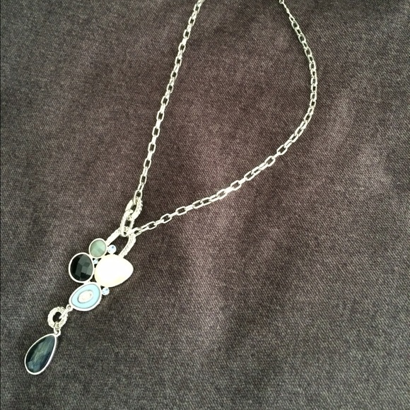 Lia Sophia necklace and bracelet bundle