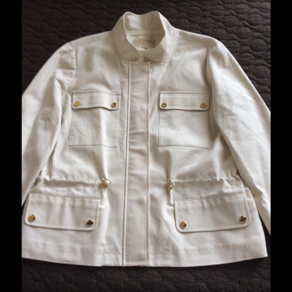 🔥RED HOT DEAL🔥 Beautiful Michael Kors jacket!