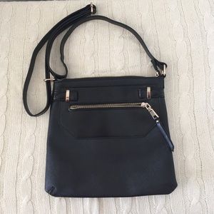 ALDO black cross body bag w/ adjustable strap.