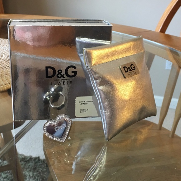 Dolce and Gabbana ring - Picture 2 of 2