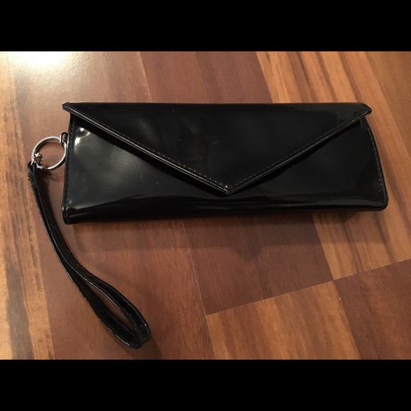 **SOLD** Envelope-style Wristlet