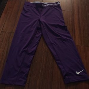 Nike pro combat capris