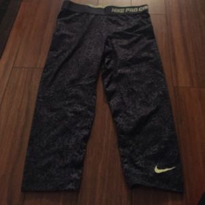 Nike pro combat capris
