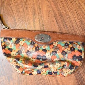 Fossil keyper makeup bag