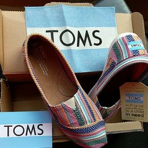 Toms