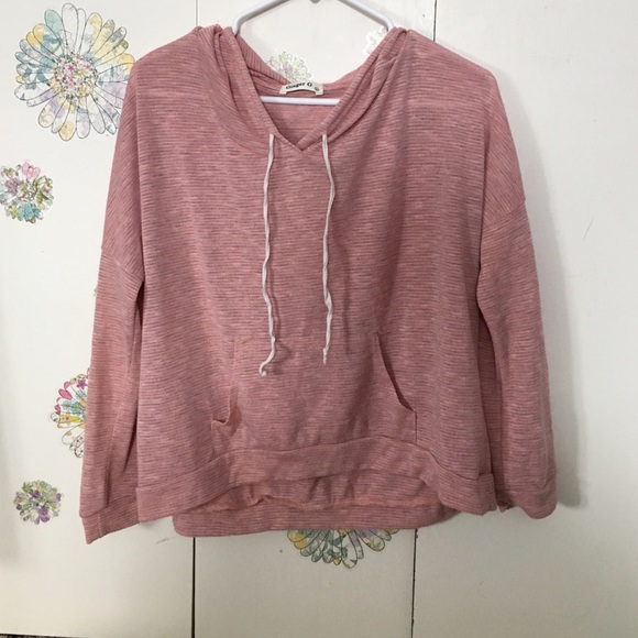 CUTE TOP