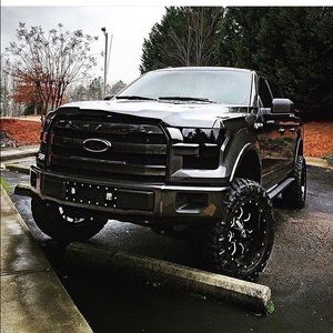 Meet your Posher, Logan