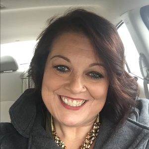 Meet your Posher, Leslie