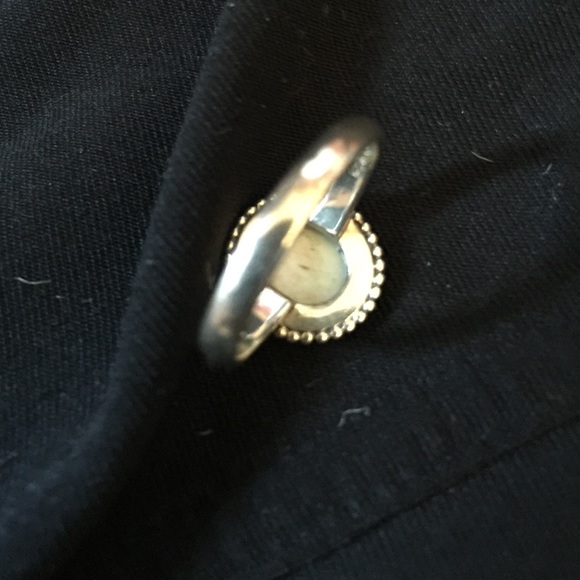 🔴SOLD🔴 Best in Jewelry 💐HP💐💃🏻 Vintage Ring - Picture 2 of 4