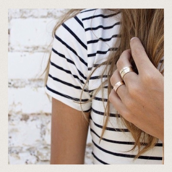 Forever 21 Tops - ✨F21 striped tee✨