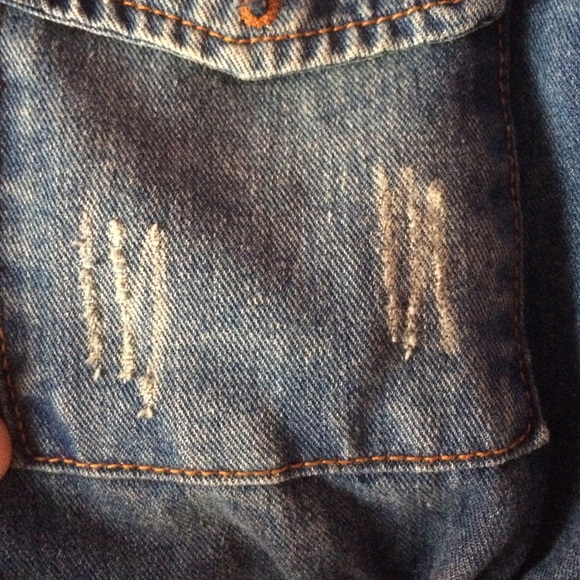 Jean jacket - Picture 2 of 4