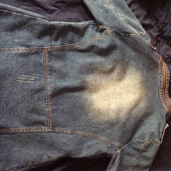 Jean jacket - Picture 3 of 4