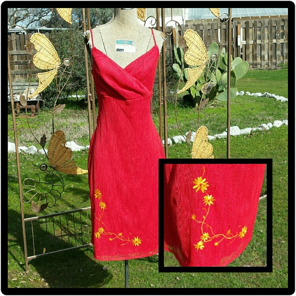 Dresses & Skirts - Beautiful Red Dress