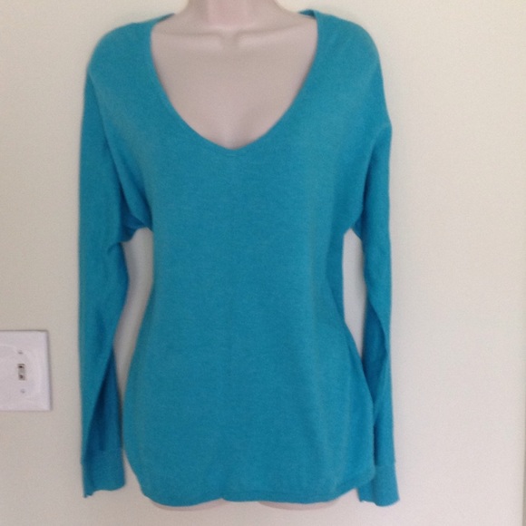 Gap Aqua sweater