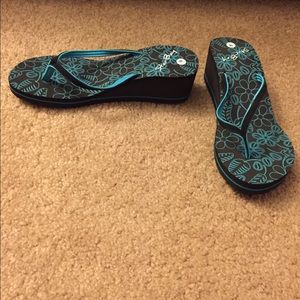 Pacific style flip flops