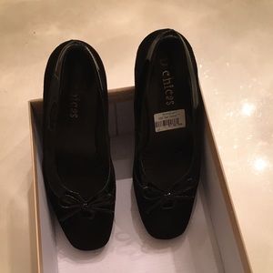 Black work shoes