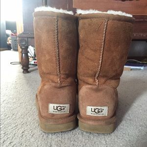 UGGS