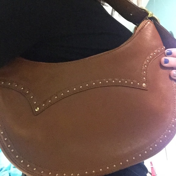 Authentic tan Michael Kors small shoulder bag. - Picture 4 of 4