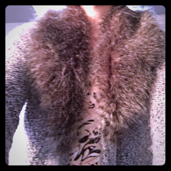 Detachable fur sweater