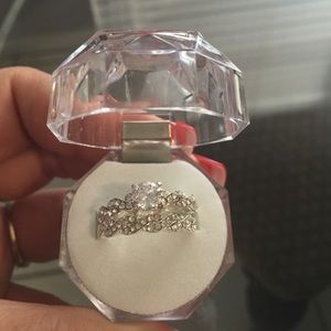 Sterling Silver 925 Engagement Rings on Gift Box