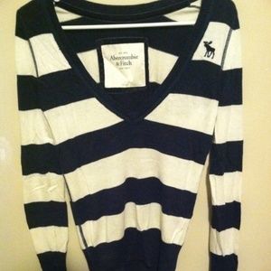 Abercrombie & Fitch V- Neck Sweater