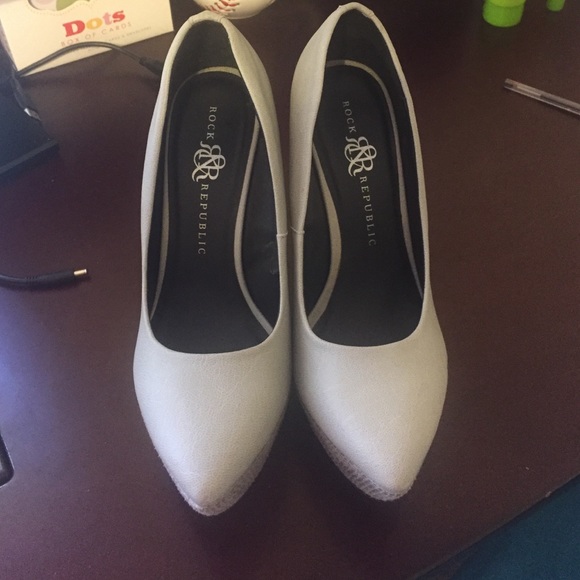 Rock & Republic Wedges