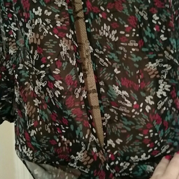 Trendy patterned blouse - Picture 4 of 4