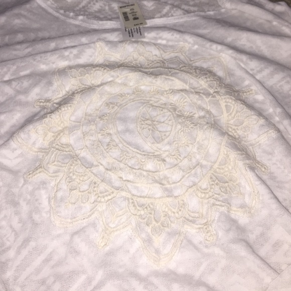 Aeropostale long sleeved top! •WITH TAGS•