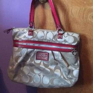 Coach poppy purse