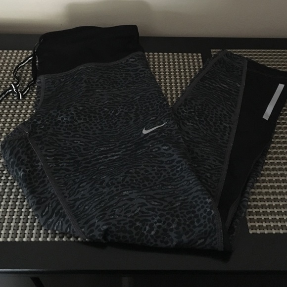 Nike leggings