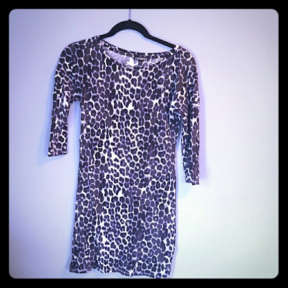 Express dress - Picture 1 of 4