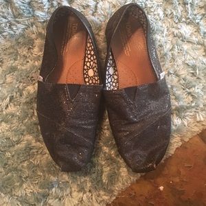 Black sparkle toms